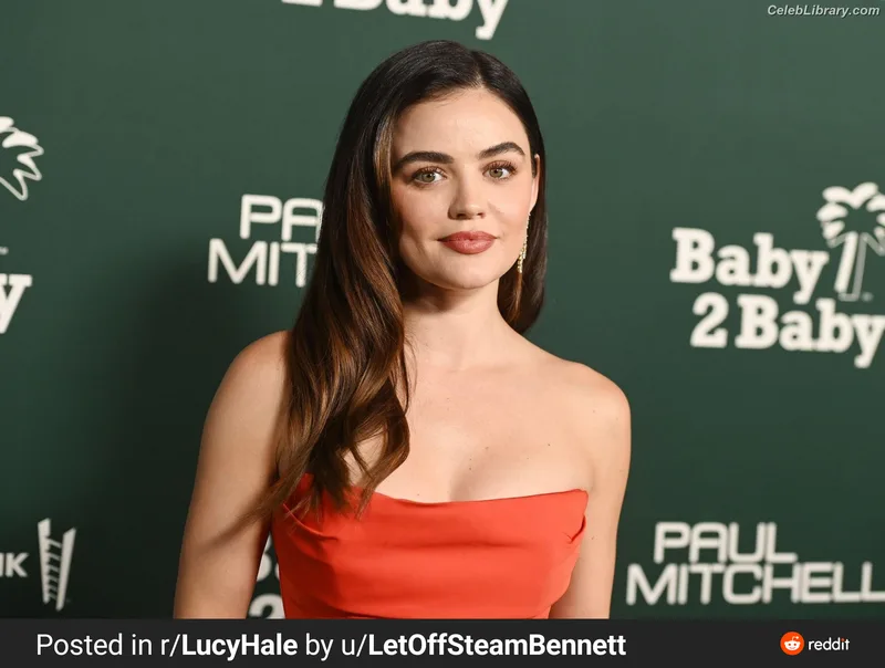 Lucy Hale photo 7 of 808