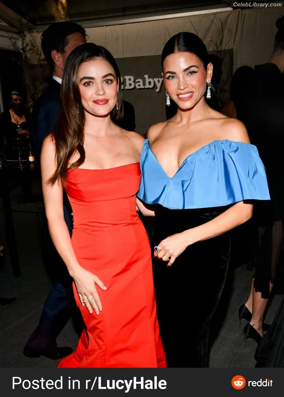 Lucy Hale photo 8 of 808