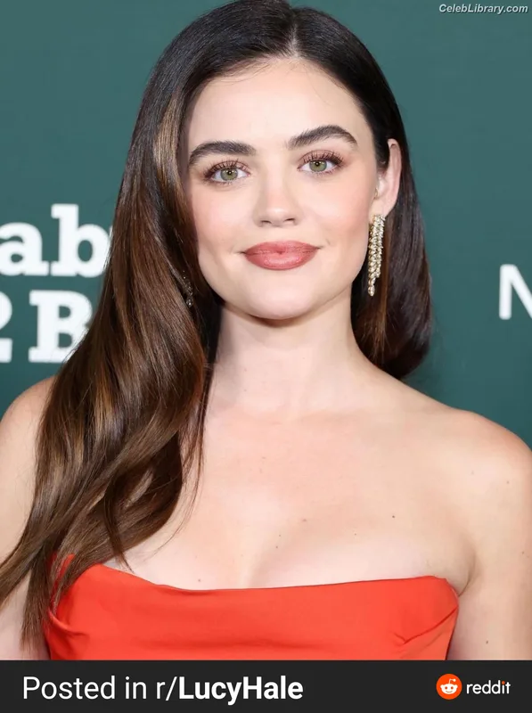 Lucy Hale photo 11 of 808
