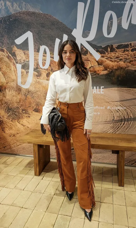 Lucy Hale photo 19 of 808