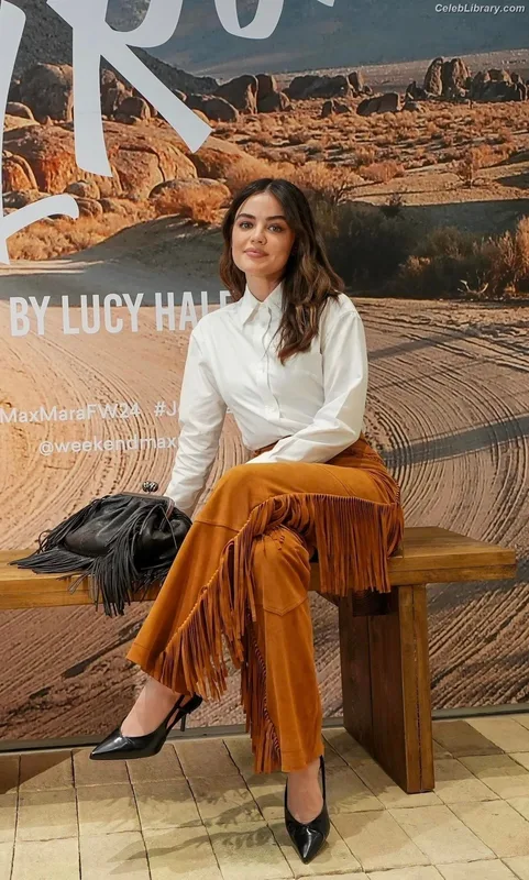 Lucy Hale photo 20 of 808