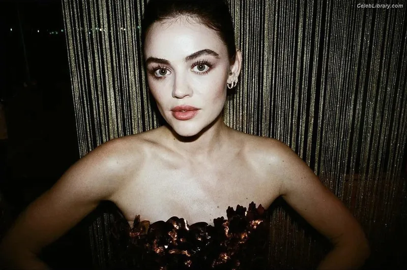 Lucy Hale photo 14 of 808