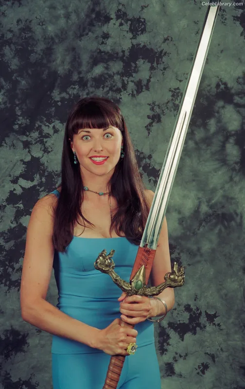 Lucy Lawless photo 11 of 44