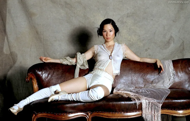 Lucy Liu photo 19 of 128