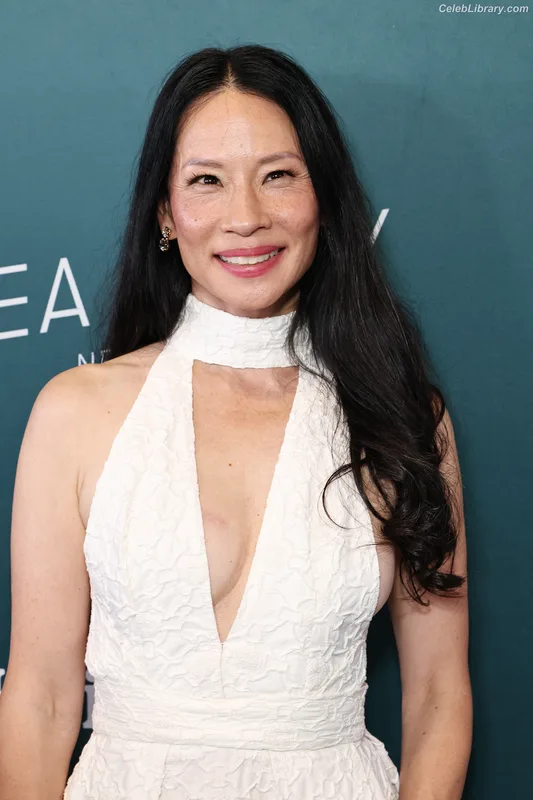 Lucy Liu photo 23 of 128