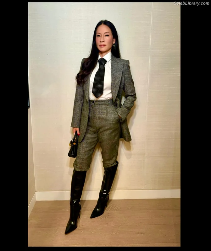 Lucy Liu photo 7 of 128