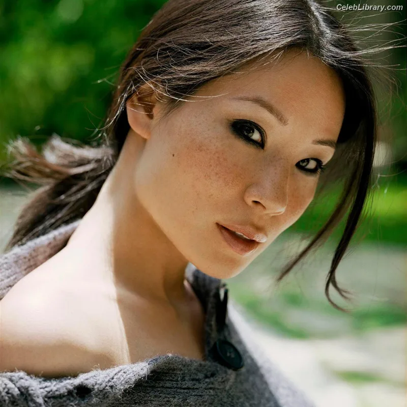 Lucy Liu photo 13 of 128