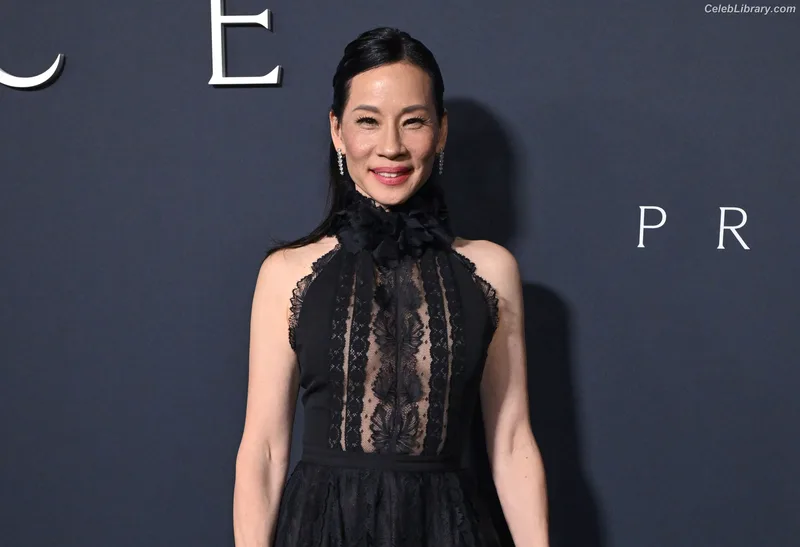 Lucy Liu photo 22 of 128