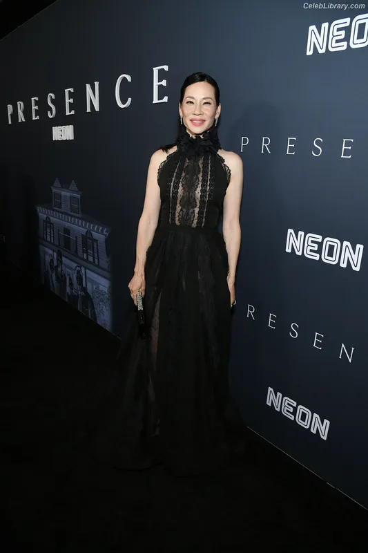 Lucy Liu photo 3 of 128
