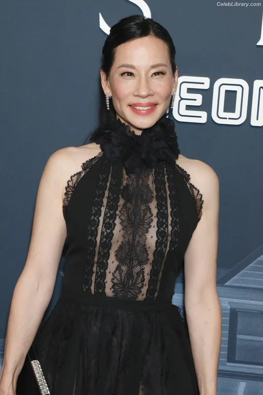 Lucy Liu photo 12 of 128