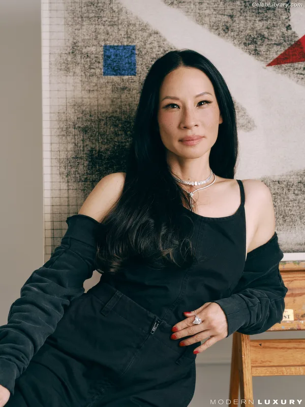 Lucy Liu photo 10 of 128