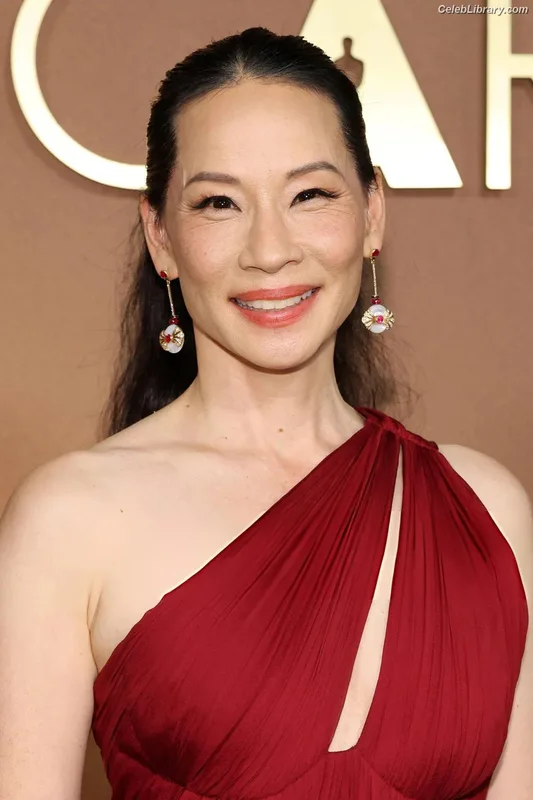 Lucy Liu photo 6 of 128