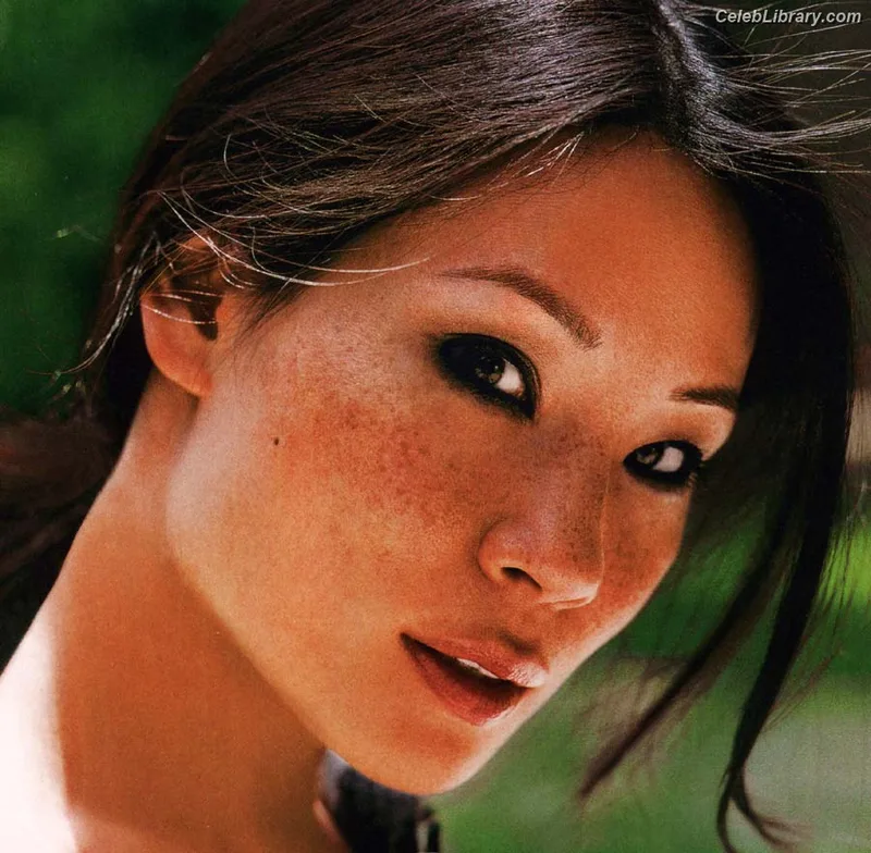 Lucy Liu photo 18 of 128