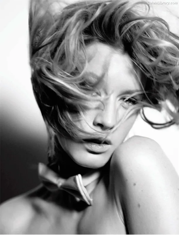 Ludivine Sagnier photo 24 of 39