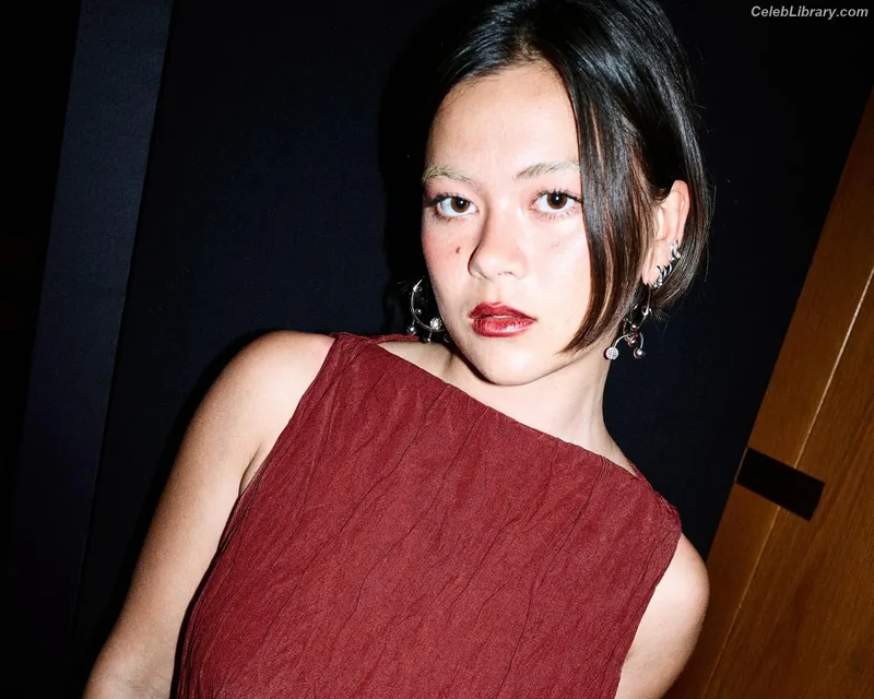 Lukita Maxwell photo 2 of 317