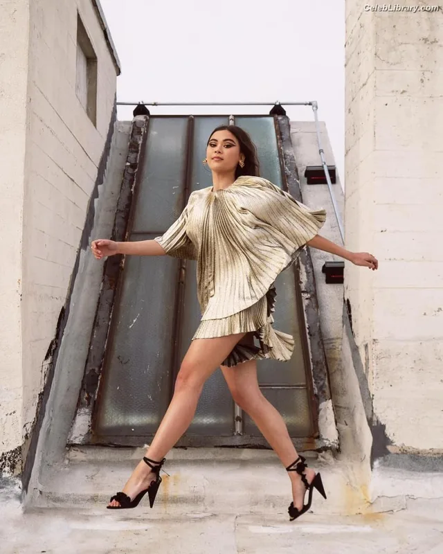 Lukita Maxwell photo 10 of 317