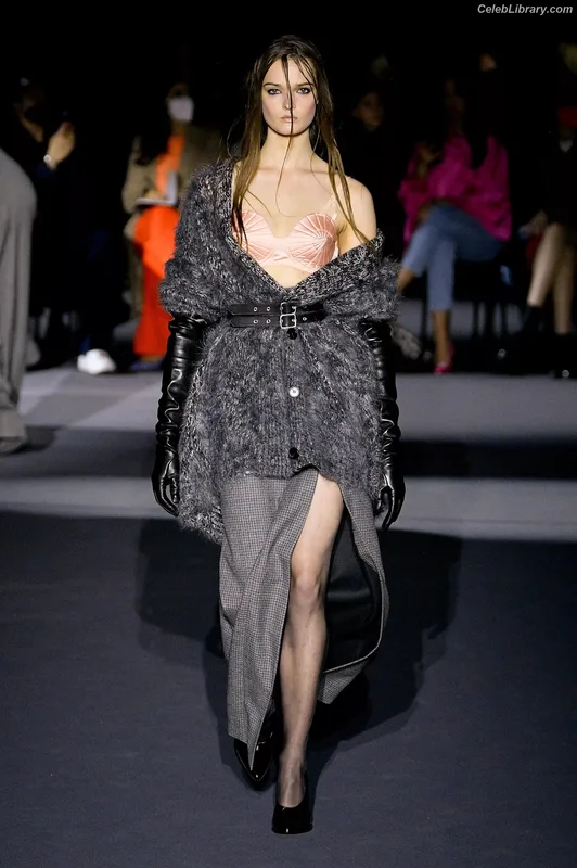 Lulu Tenney photo 7 of 19