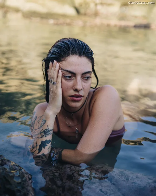 Lupe Cozzolino photo 1 of 161