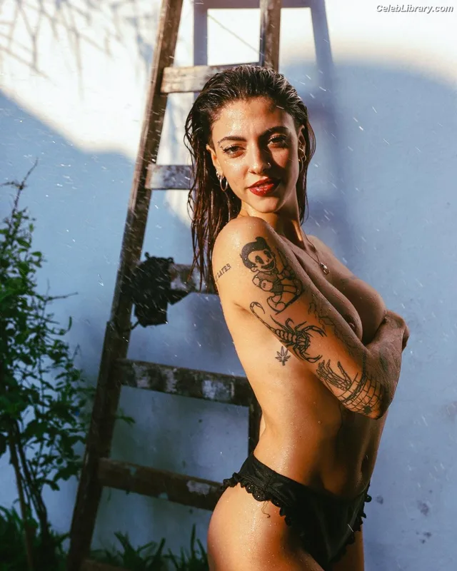 Lupe Cozzolino photo 11 of 161