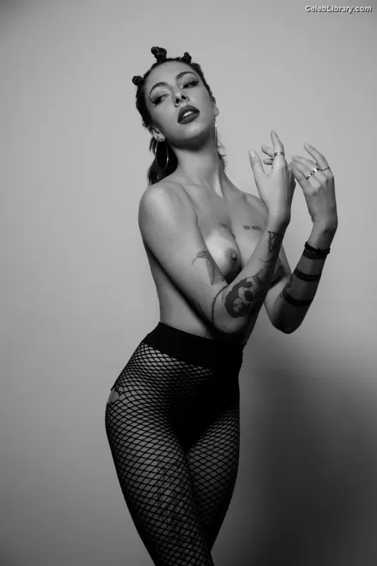 Lupe Cozzolino photo 13 of 161
