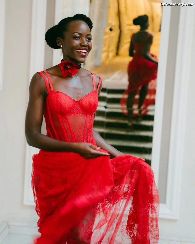 Lupita Nyong'o photo 6 of 77
