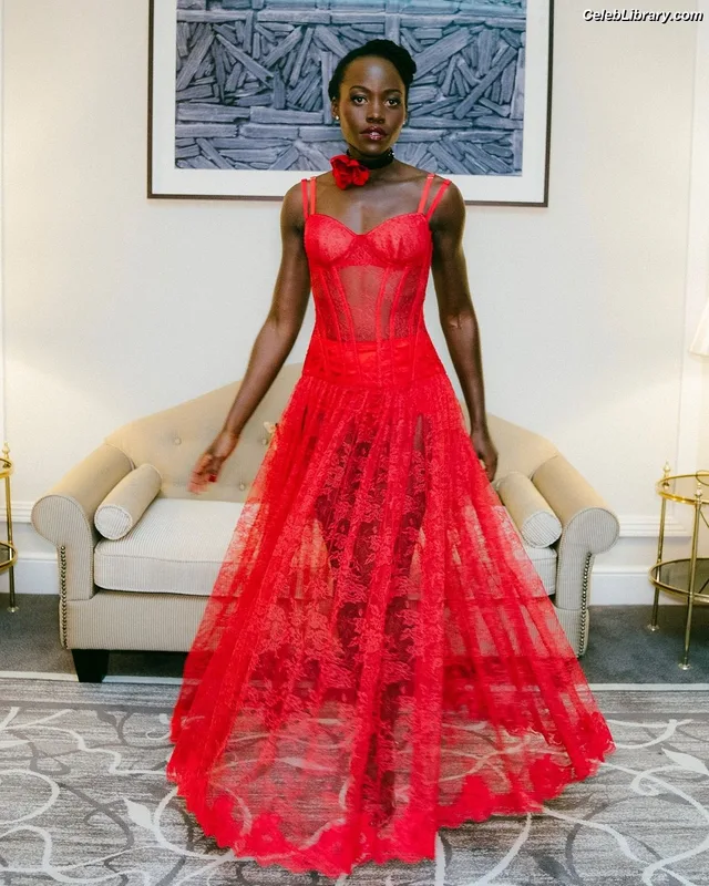 Lupita Nyong'o photo 9 of 77