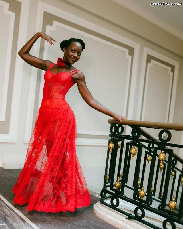 Lupita Nyong'o photo 11 of 77