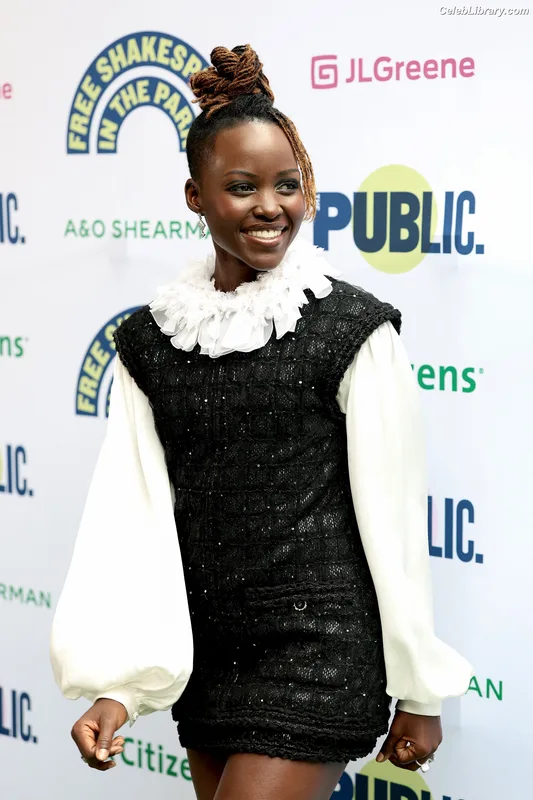 Lupita Nyong'o photo 4 of 77