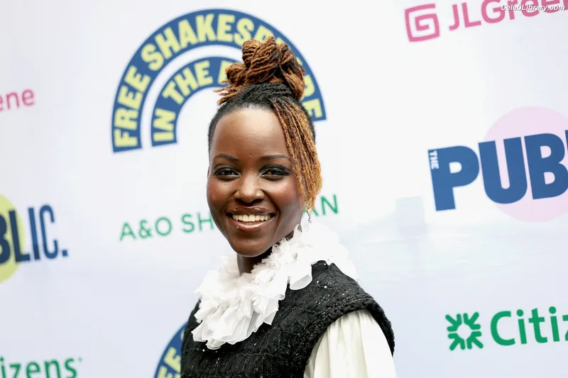 Lupita Nyong'o photo 5 of 77