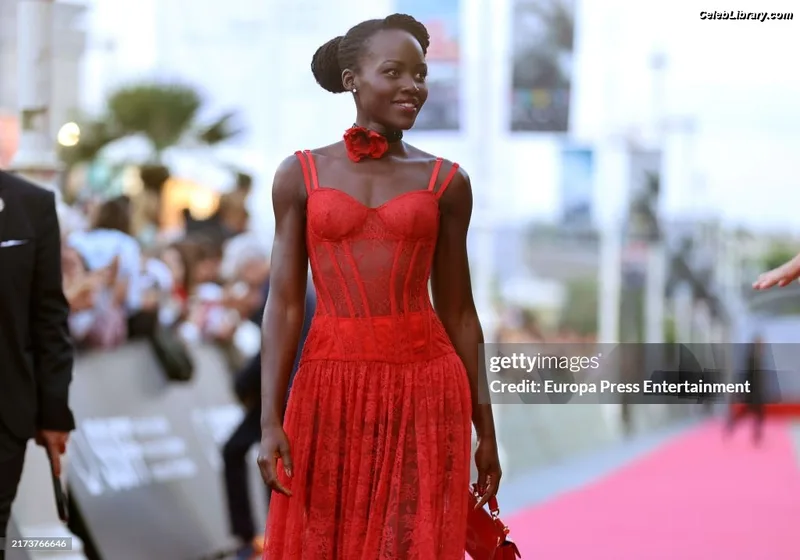 Lupita Nyong'o photo 14 of 77