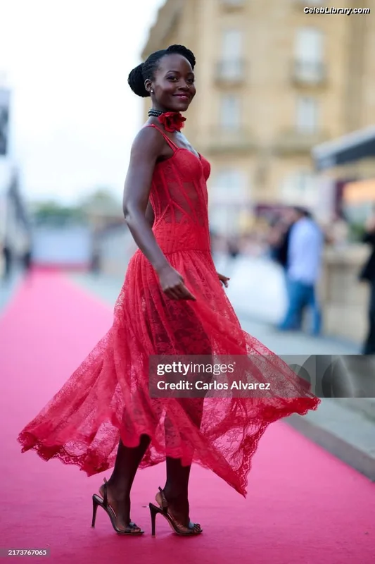 Lupita Nyong'o photo 16 of 77