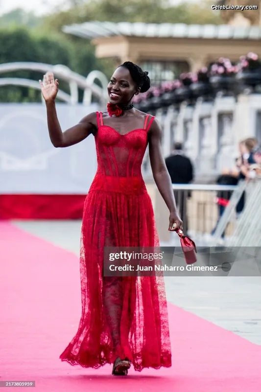 Lupita Nyong'o photo 3 of 77