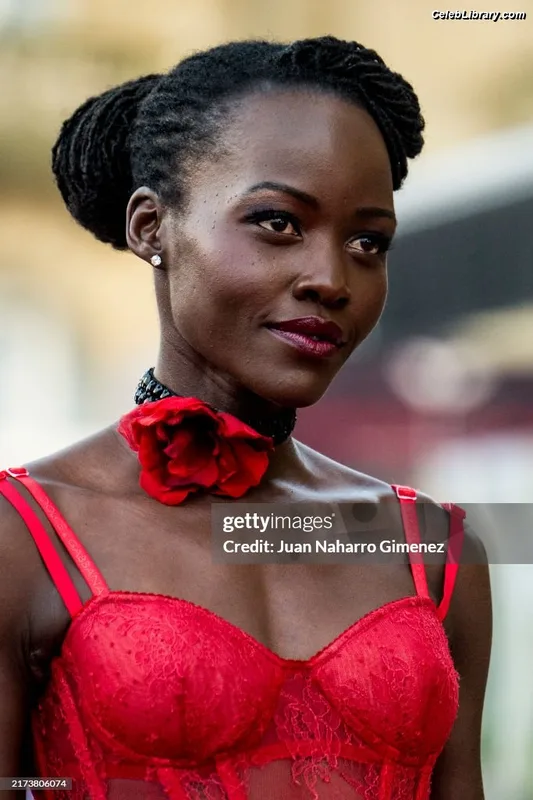 Lupita Nyong'o photo 4 of 77