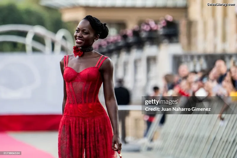 Lupita Nyong'o photo 9 of 77