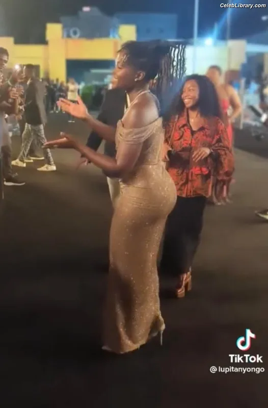 Lupita Nyong'o photo 17 of 77