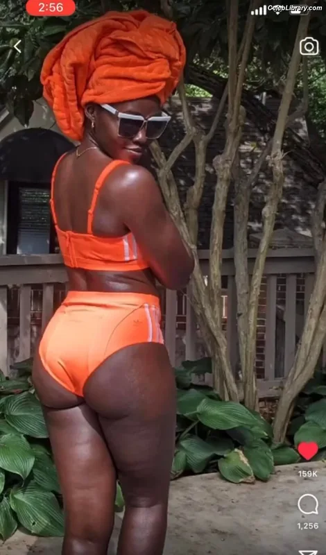 Lupita Nyong'o photo 2 of 77