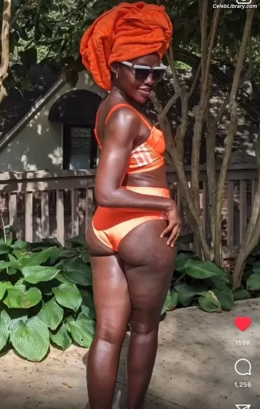 Lupita Nyong'o photo 3 of 77