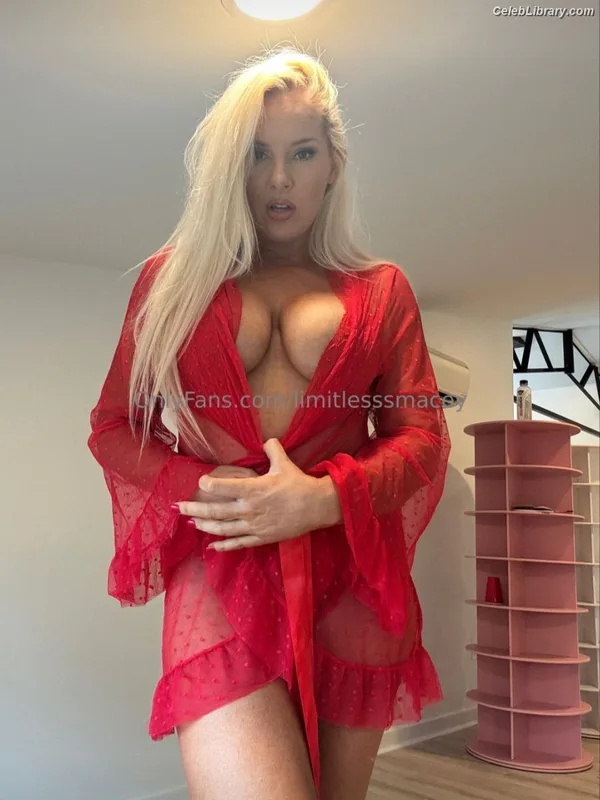 Macey Estrella photo 2 of 1721