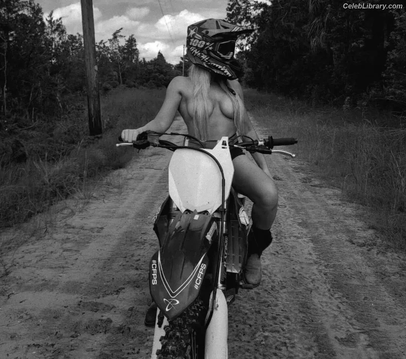Macey Estrella photo 6 of 1721