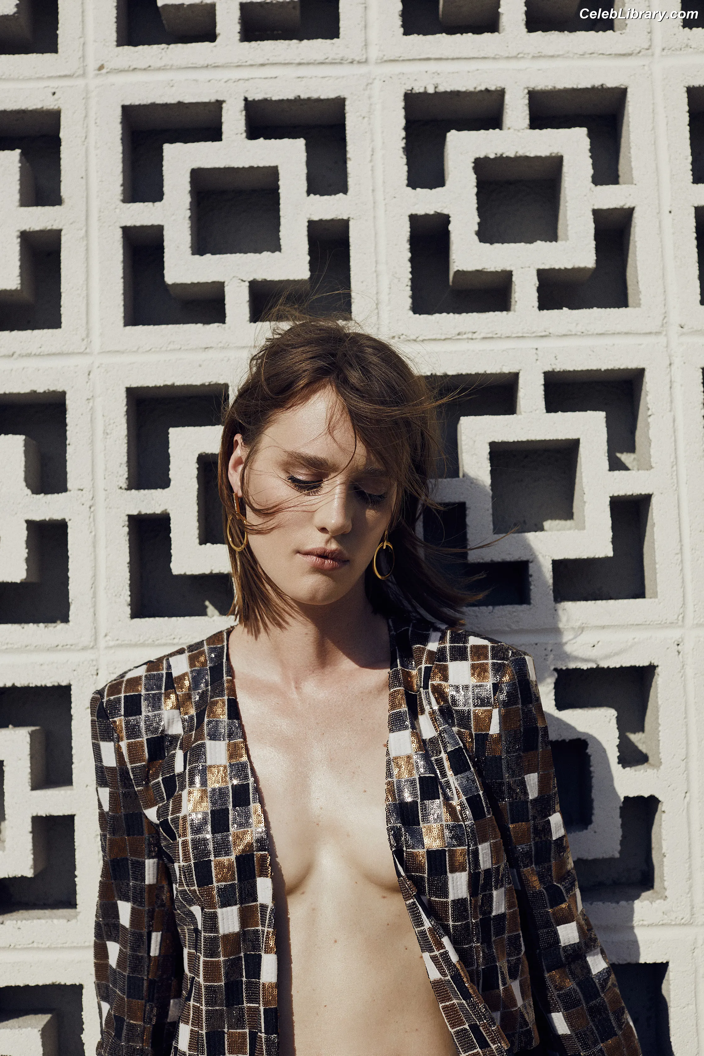 Mackenzie Davis photo 16 of 42