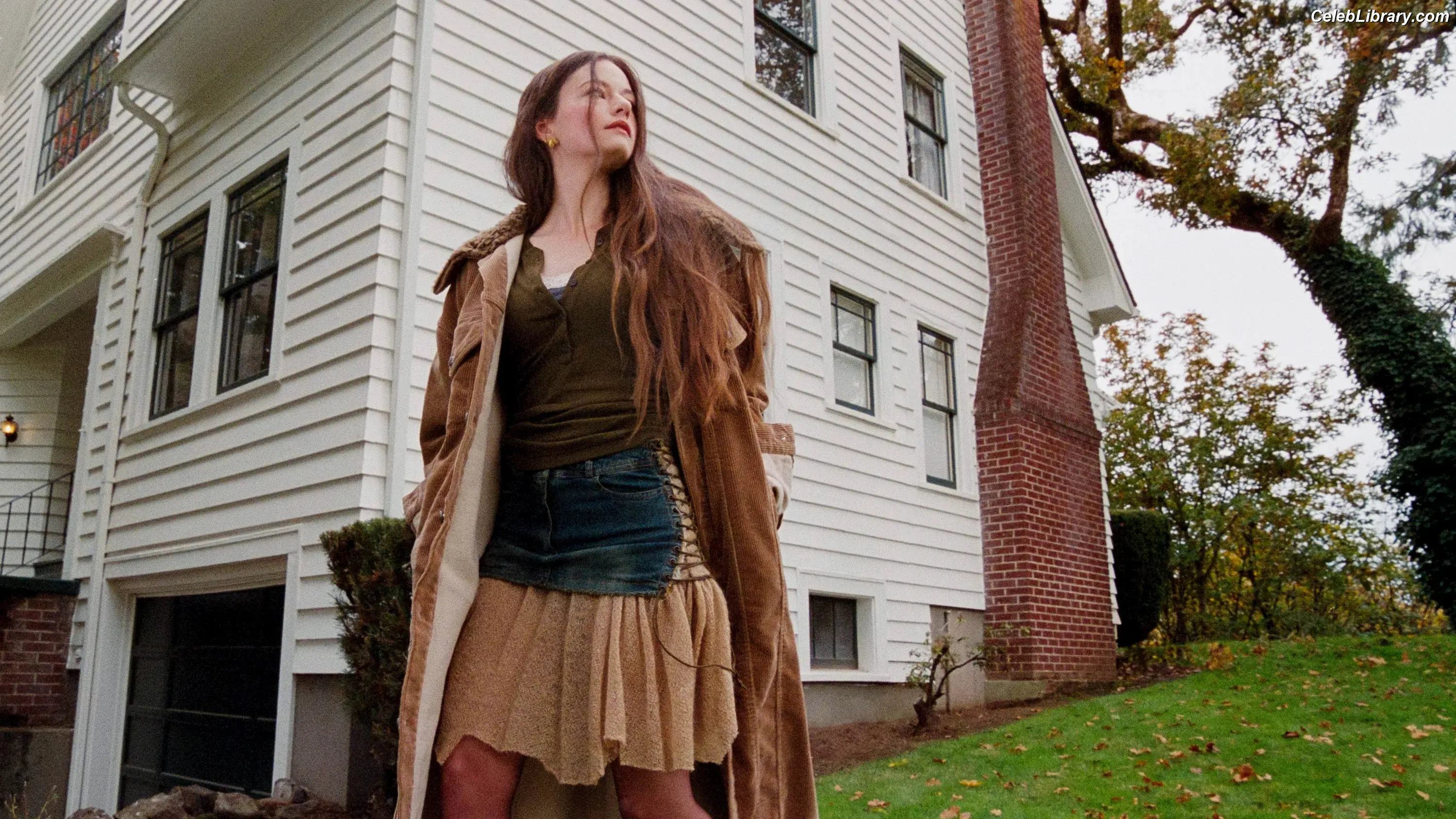 Mackenzie Foy photo 10 of 90