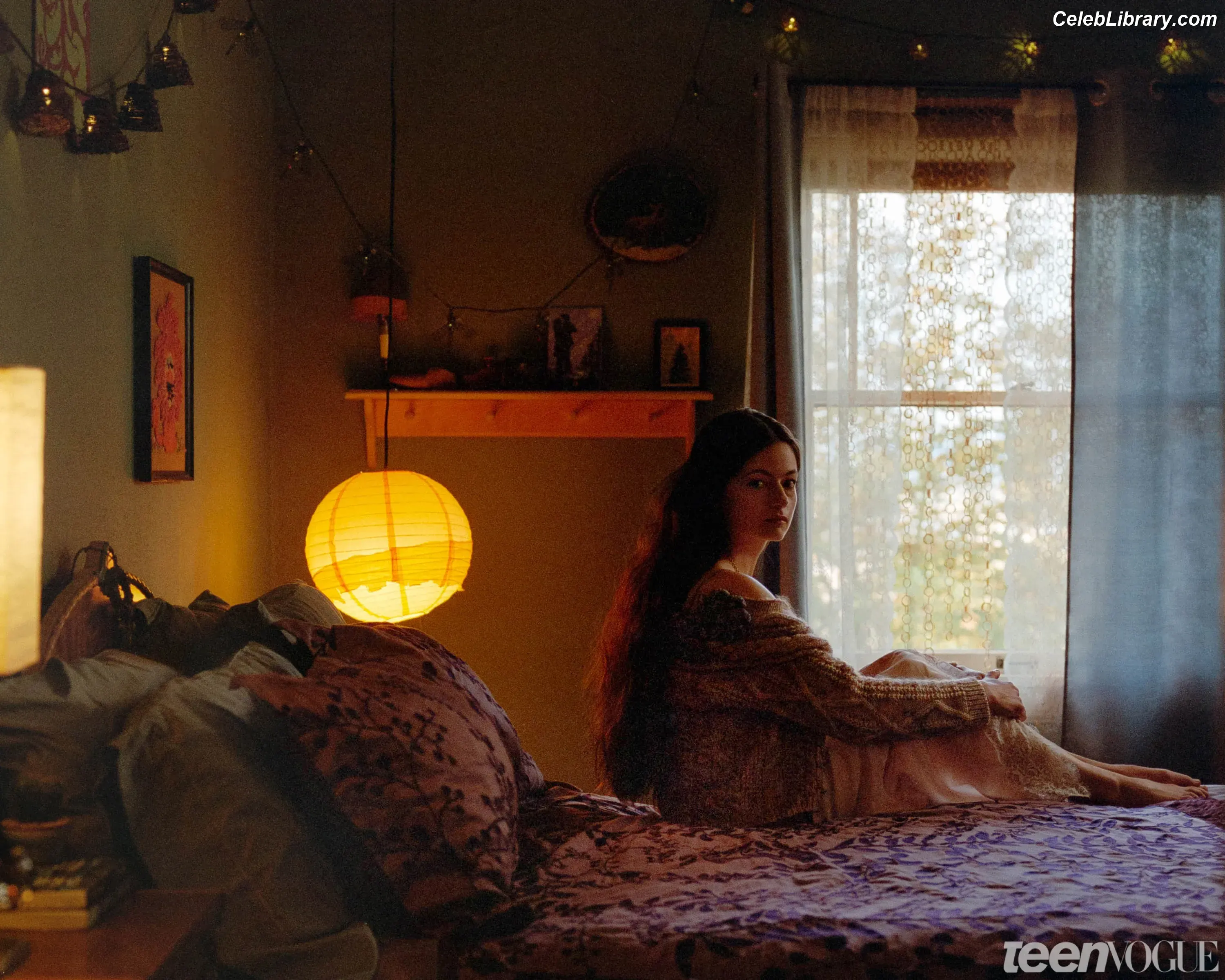 Mackenzie Foy photo 7 of 90