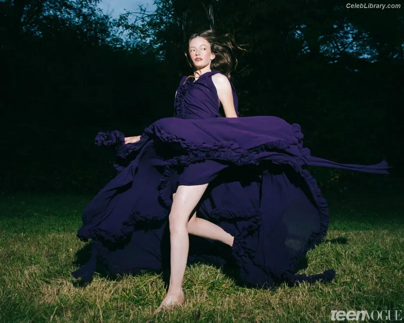 Mackenzie Foy photo 4 of 91