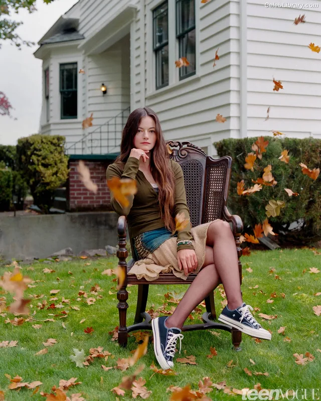 Mackenzie Foy photo 13 of 91