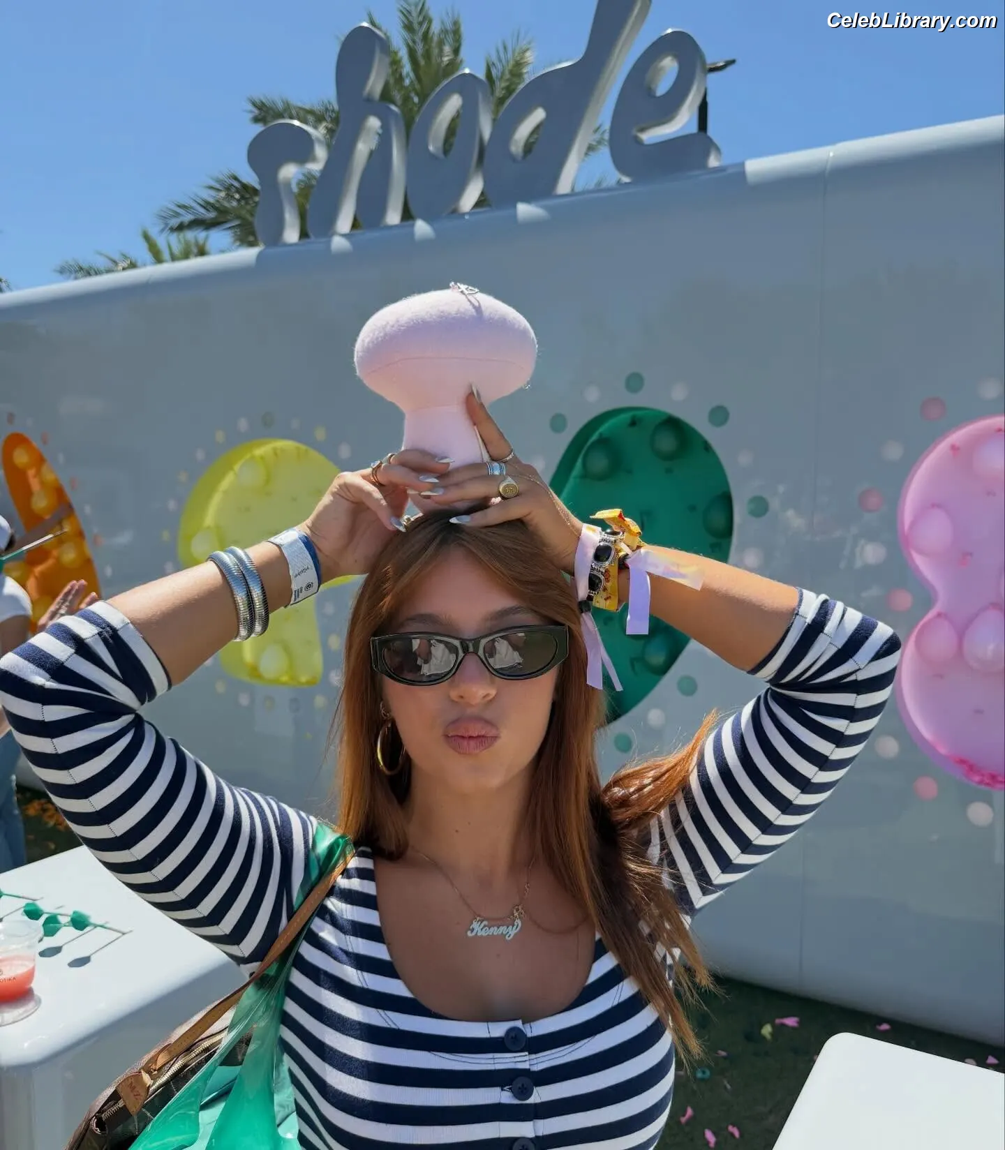 Mackenzie Ziegler photo 5 of 1166