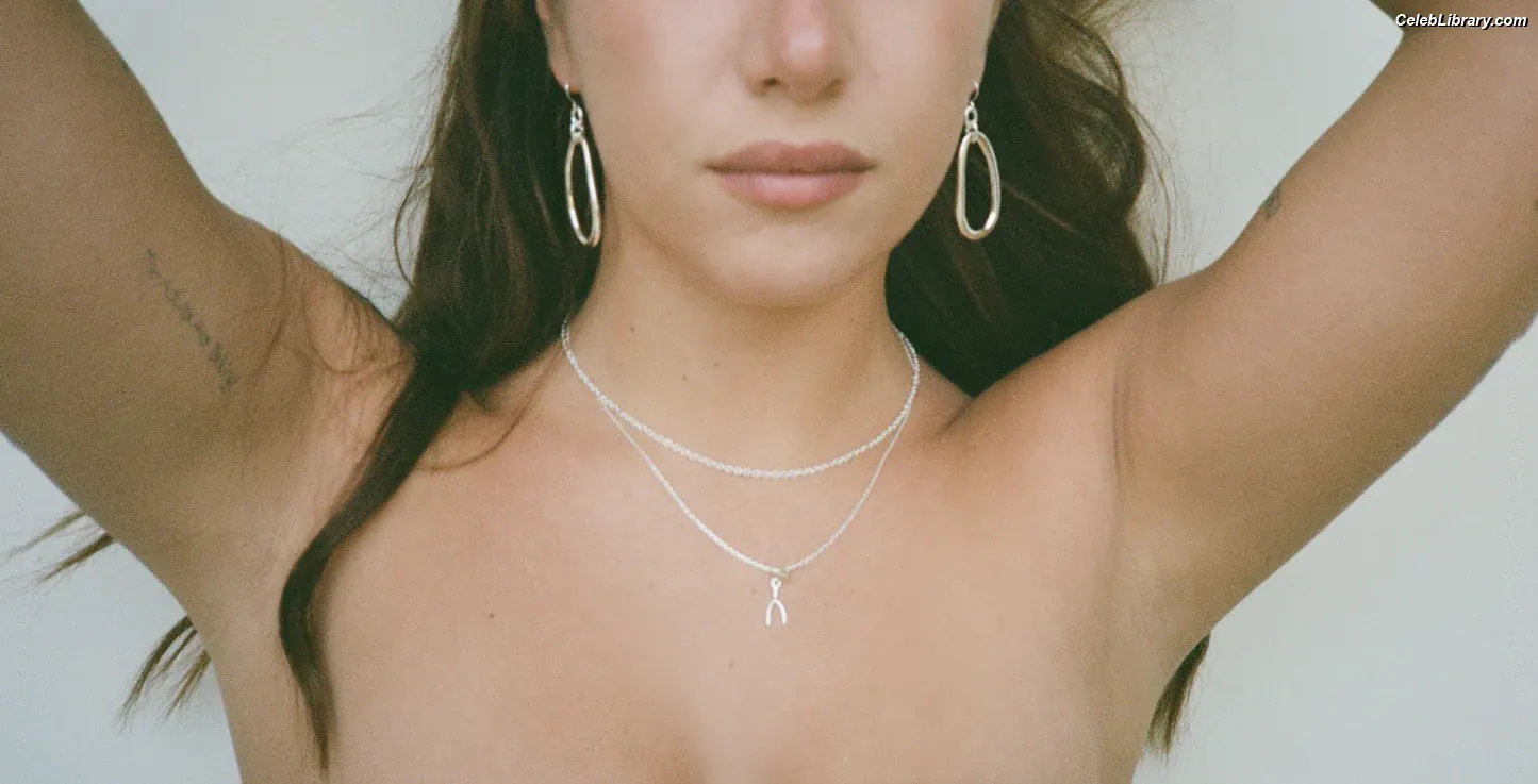 Mackenzie Ziegler photo 8 of 1166