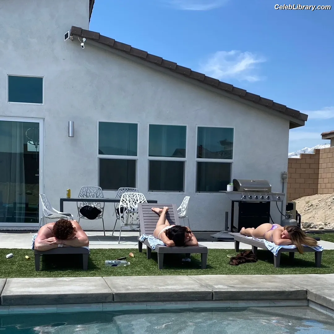Mackenzie Ziegler photo 4 of 1166