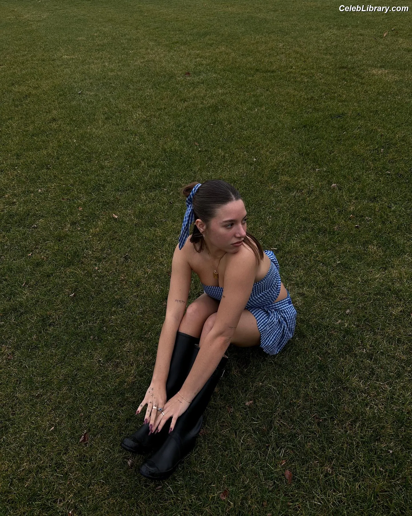 Mackenzie Ziegler photo 14 of 1166