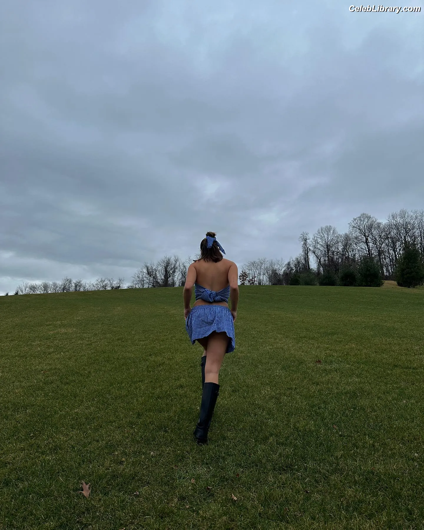 Mackenzie Ziegler photo 15 of 1166