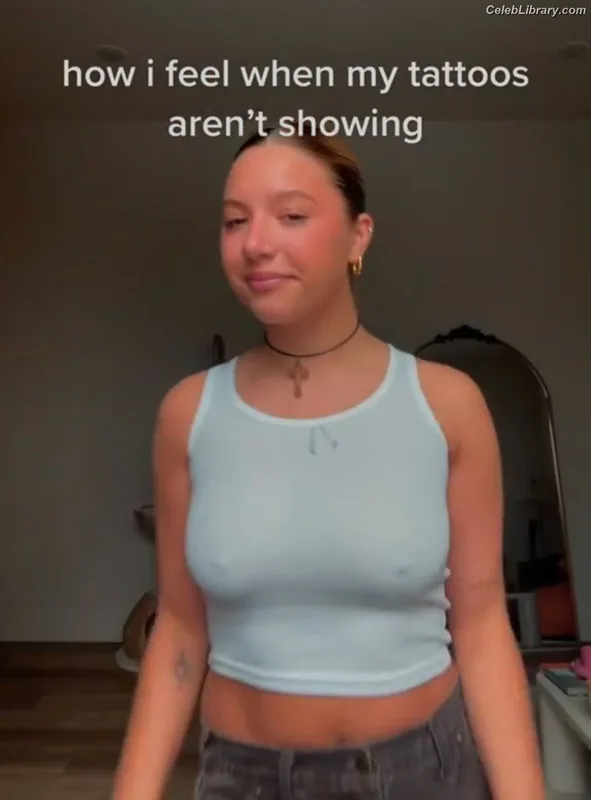 Mackenzie Ziegler photo 21 of 1167